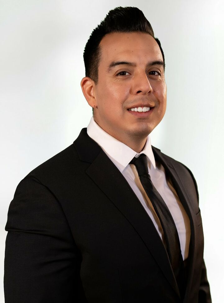 Diego Morales Cerron Custom Image