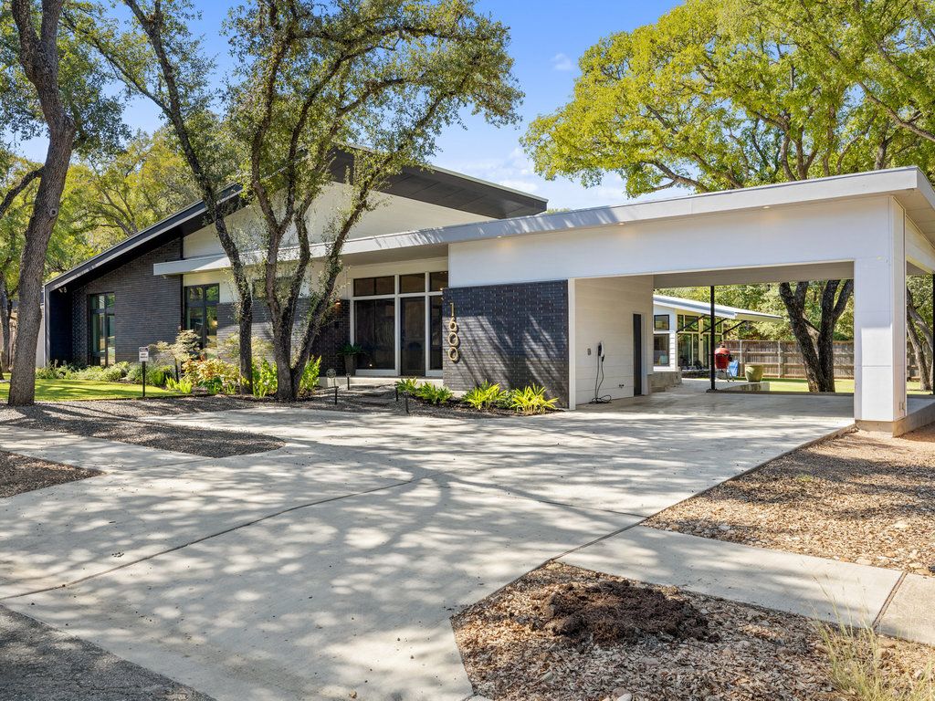 1600 Barton Hills Dr