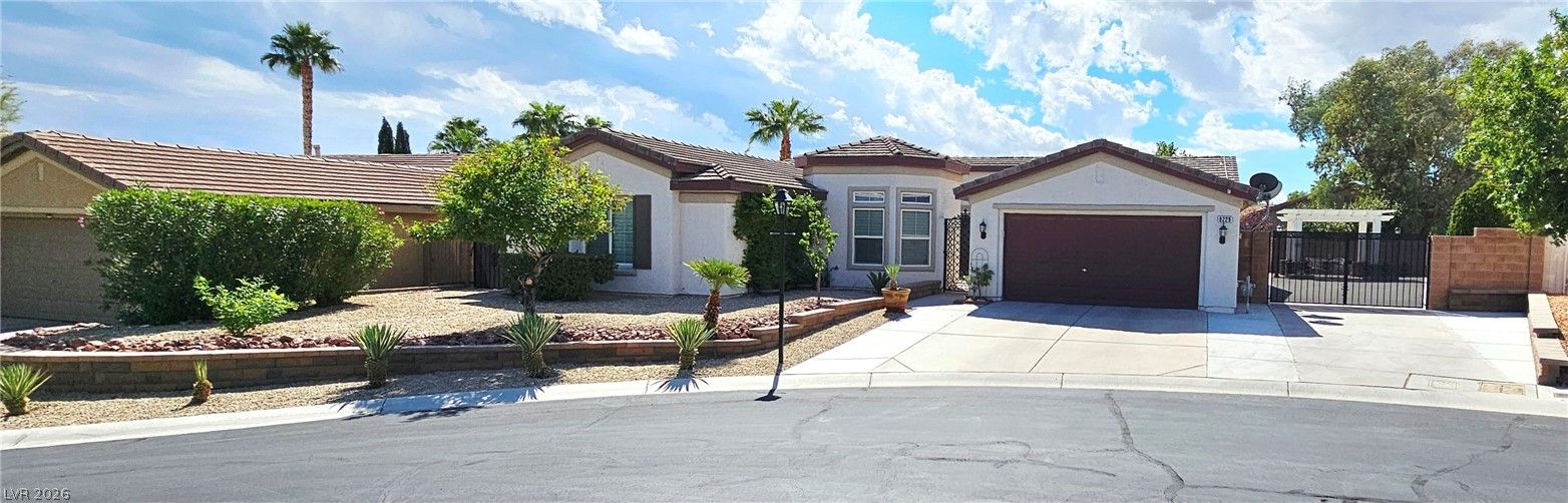 8229 Flowing Rapids Court, Las Vegas, NV 89131 — Silverstone Ranch area home for sale