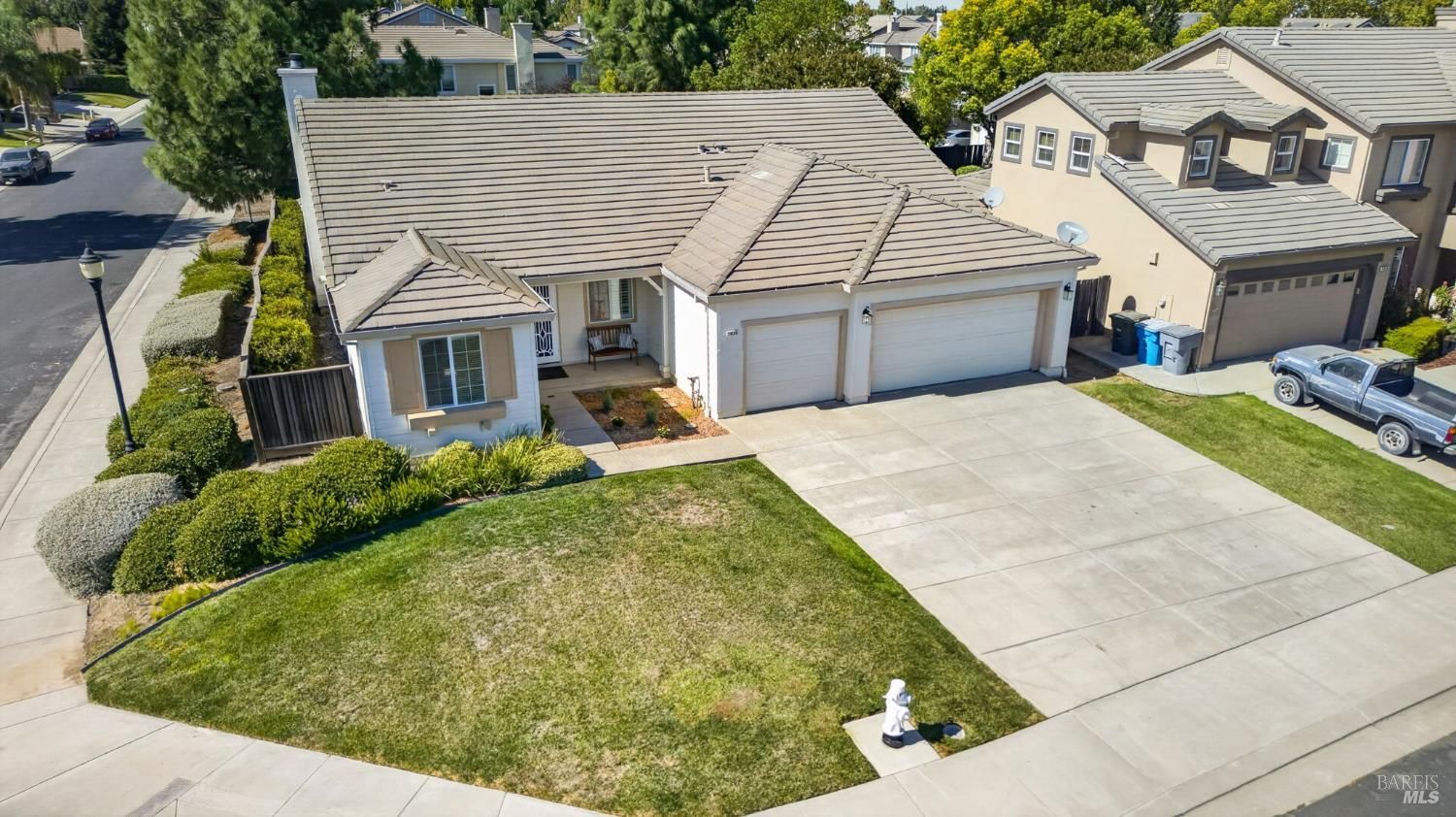 1030 Revelle Drive, Dixon